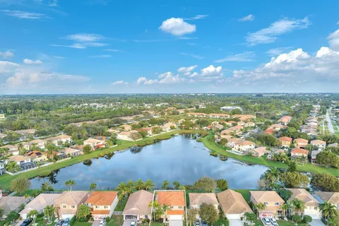 6381 Willoughby Cir # 6381, Lake Worth FL 33463