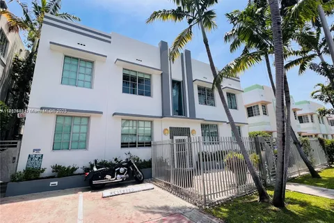 526 15th St # 15, Miami Beach FL 33139