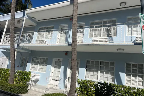 635 8th St # 103, Miami Beach FL 33139