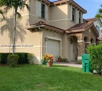 8879 SW 227th Ter, Cutler Bay FL 33190