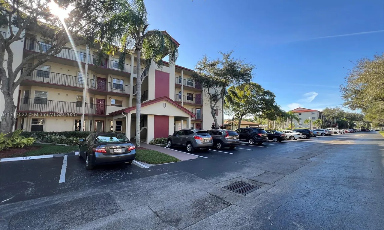 1100 SW 128th Ter # 111U, Pembroke Pines FL 33027