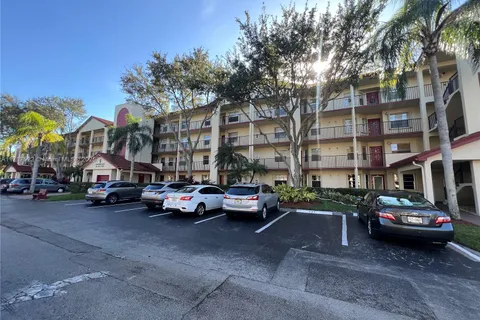 1100 SW 128th Ter # 111U, Pembroke Pines FL 33027