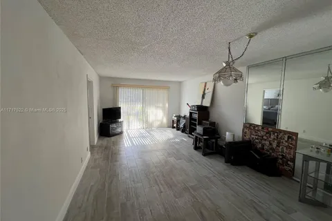 1100 SW 128th Ter # 111U, Pembroke Pines FL 33027