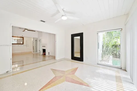 1545 Biarritz Dr, Miami Beach FL 33141