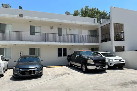 181 NW 47th Ave # 10, Miami FL 33126