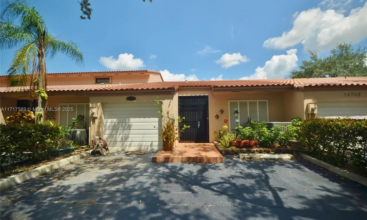 14730 Breckness Pl, Miami Lakes FL 33016