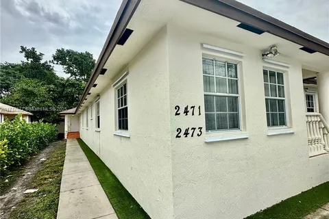 2473 NW 18 TH TER # 2473, Miami FL 33126