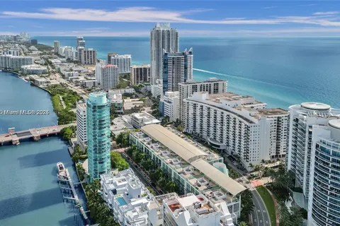 6039 Collins Ave # 25, Miami Beach FL 33140