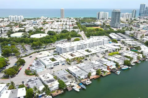 7300 Wayne Ave # 315, Miami Beach FL 33141