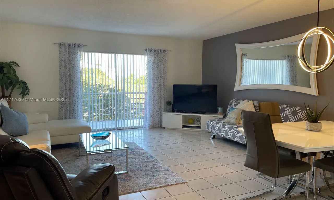 4770 NW 21st St # 305, Lauderhill FL 33313