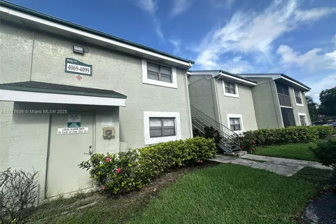 4085 NW 87th Ave # 4085, Sunrise FL 33351