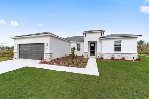 1326 Seeley Cir NW, Palm Bay FL 32907