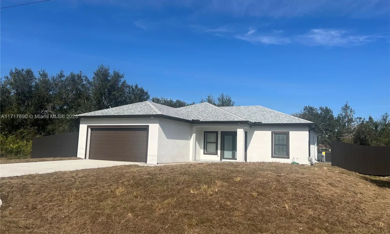 2520 W 73rd ST, Lehigh Acres FL 33971