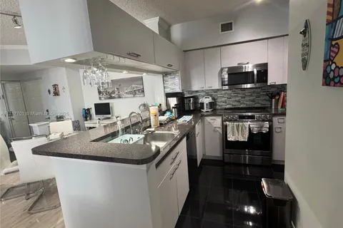 17100 N Bay Rd, Sunny Isles Beach FL 33160