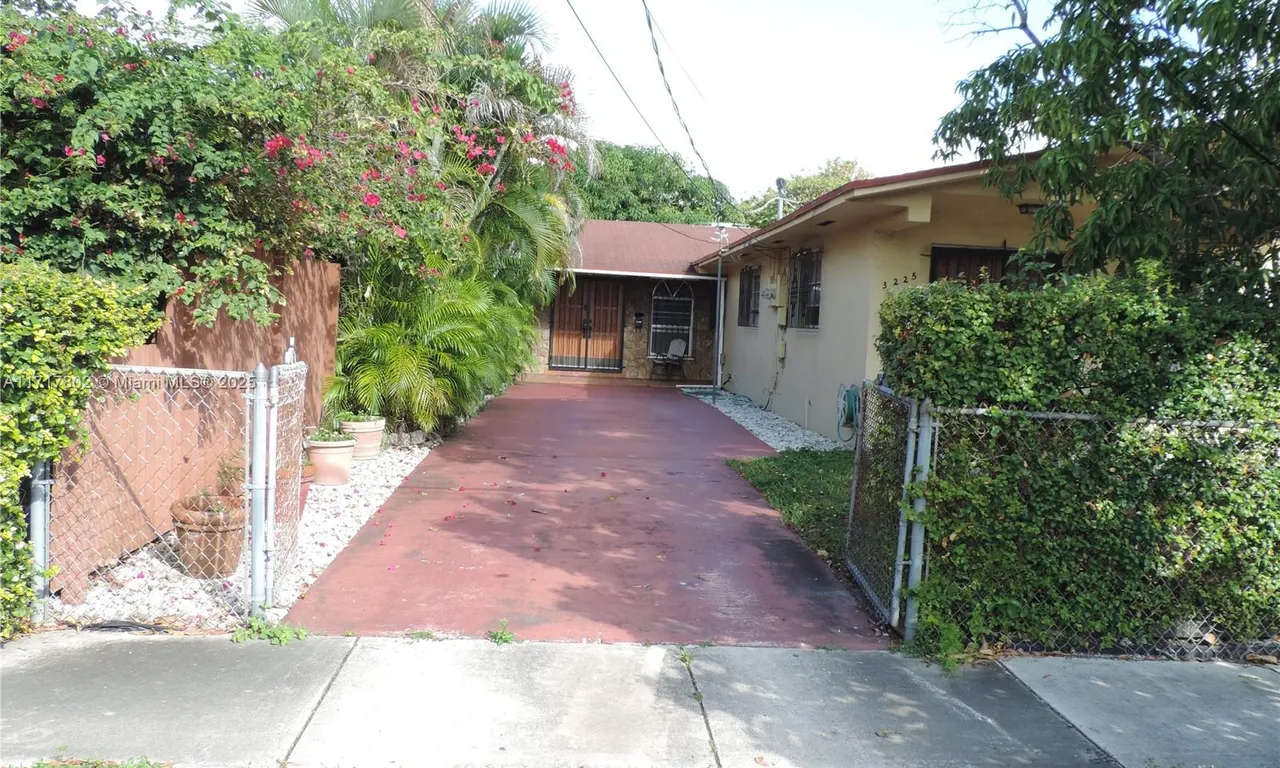 3225 SW 27th St # 3227, Miami FL 33133