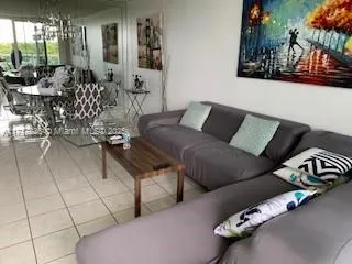 100 Bayview Dr # 420, Sunny Isles Beach FL 33160