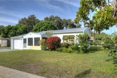 901 SW 18th Ct, Fort Lauderdale FL 33315