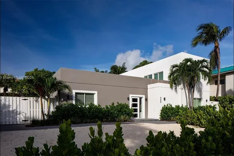 340 Ridgewood Rd, Key Biscayne FL 33149