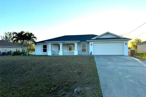 1222 NW 10th Place, Cape Coral FL 33993