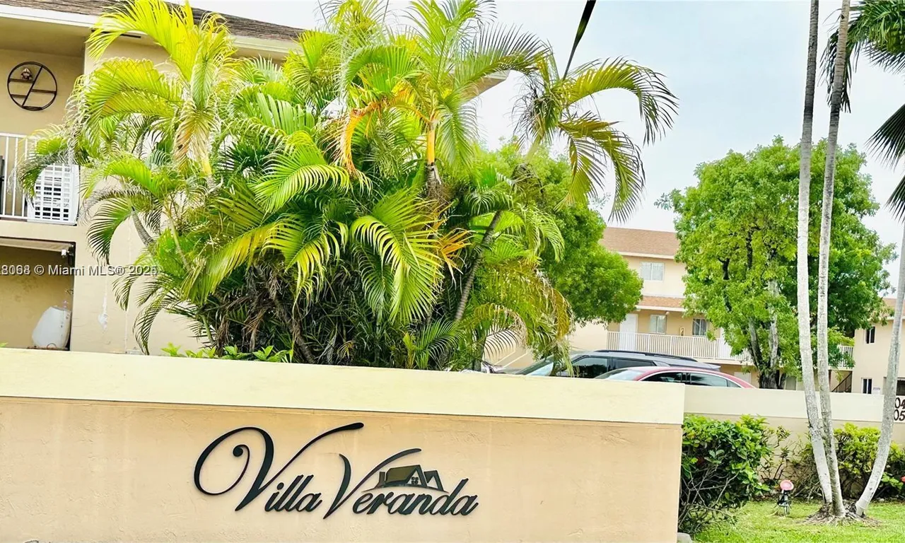 3011 W 76th St # 108, Hialeah FL 33018