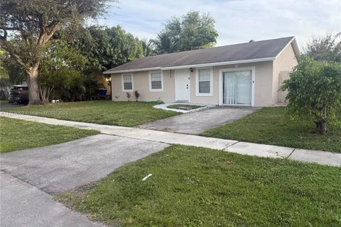 8220 SW 6th Ct # 0, North Lauderdale FL 33068