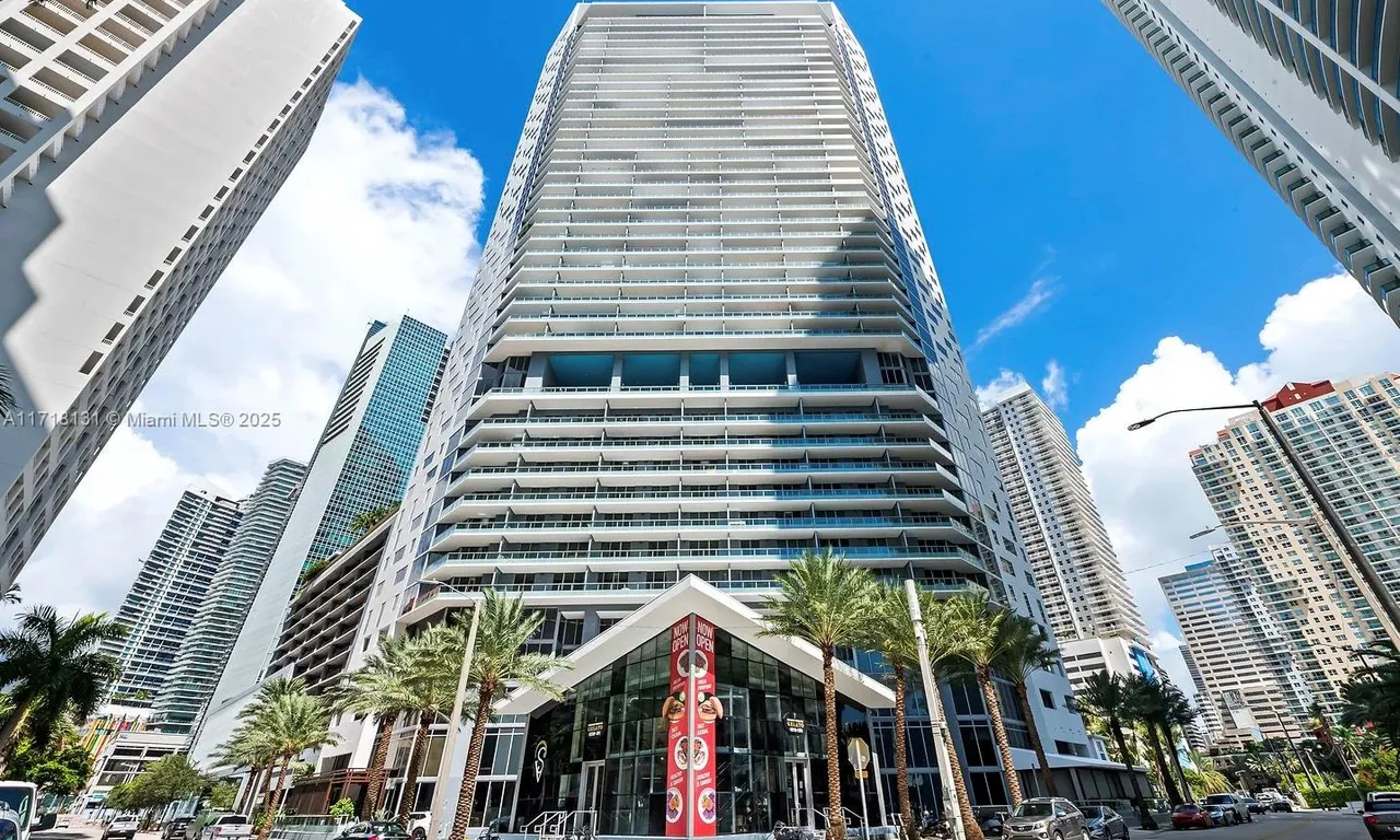 1300 Brickell Bay Dr # 906, Miami FL 33131