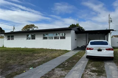 18030 NW 14th Ave, Miami Gardens FL 33169