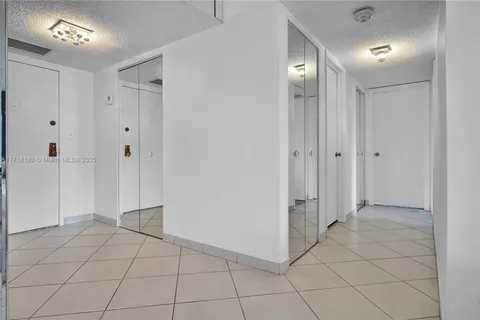 3800 S Ocean Dr # 1019, Hollywood FL 33019