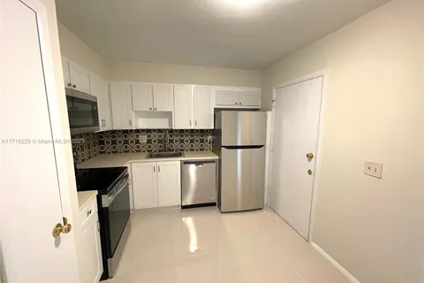 2061 NW 47th Ter # 114, Lauderhill FL 33313