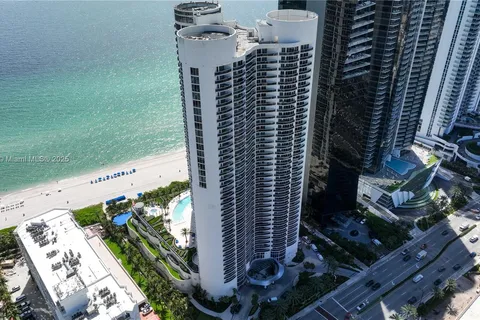 17201 Collins Ave # 706, Sunny Isles Beach FL 33160