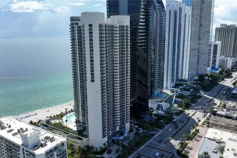 17201 Collins Ave # 706, Sunny Isles Beach FL 33160