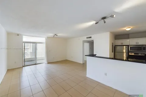 425 NE 30th St # 402, Miami FL 33137