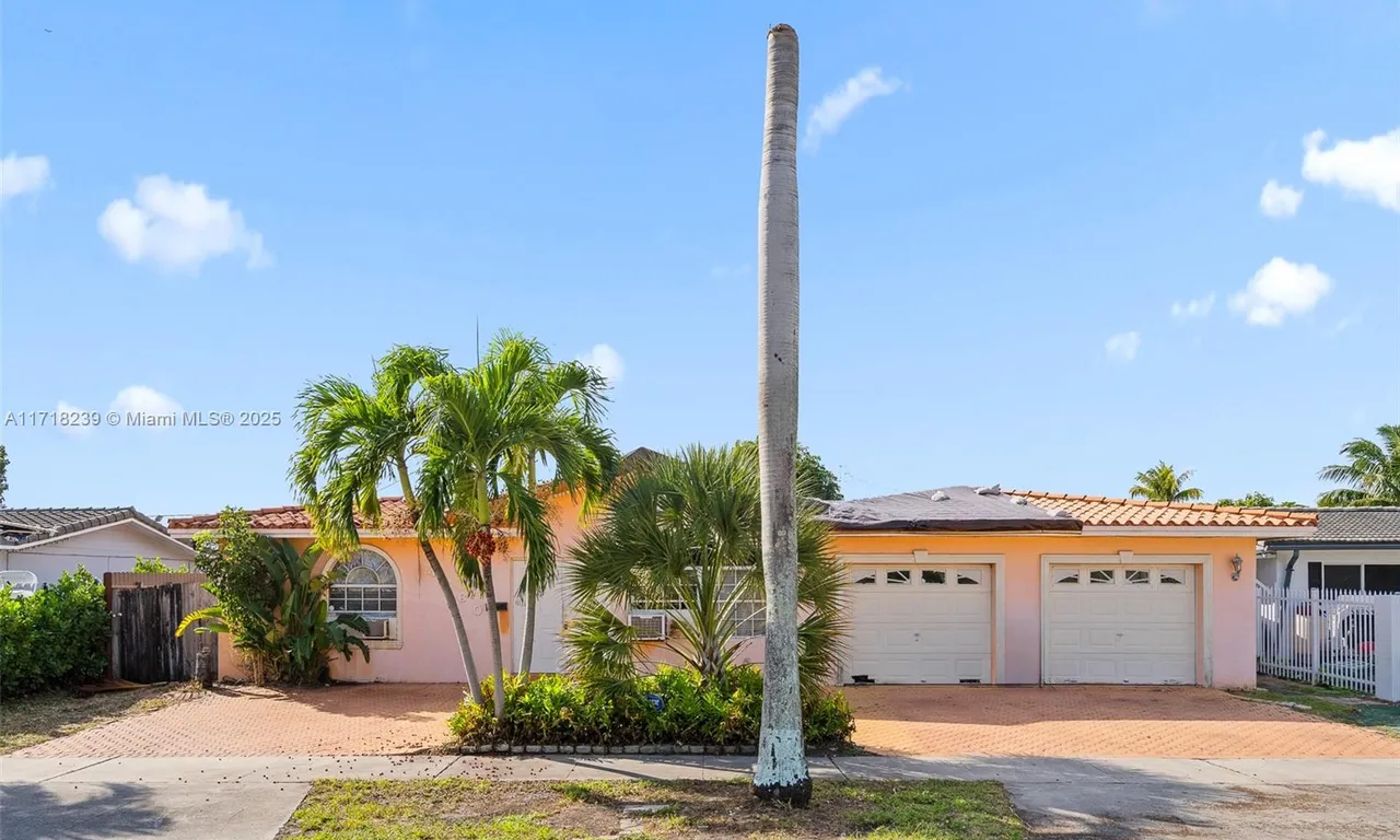 4660 W 8th Pl, Hialeah FL 33012