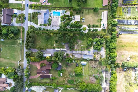 SW 173 Ave, Miami FL 33187