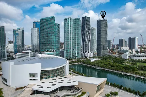 1100 Biscayne Blvd # 6001, Miami FL 33132