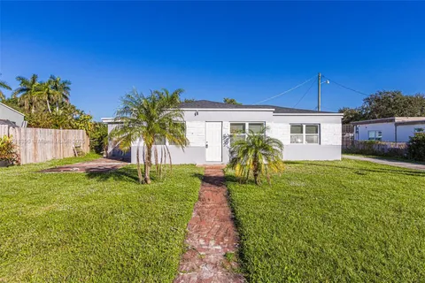 4433 SW 52nd St, Dania Beach FL 33314