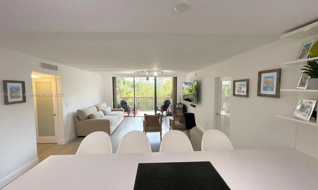 101 Ocean Lane Dr # 304, Key Biscayne FL 33149
