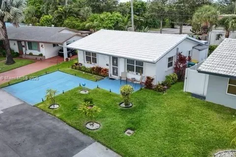 2614 NW 51st Pl, Tamarac FL 33309