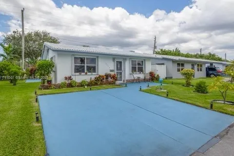 2614 NW 51st Pl, Tamarac FL 33309