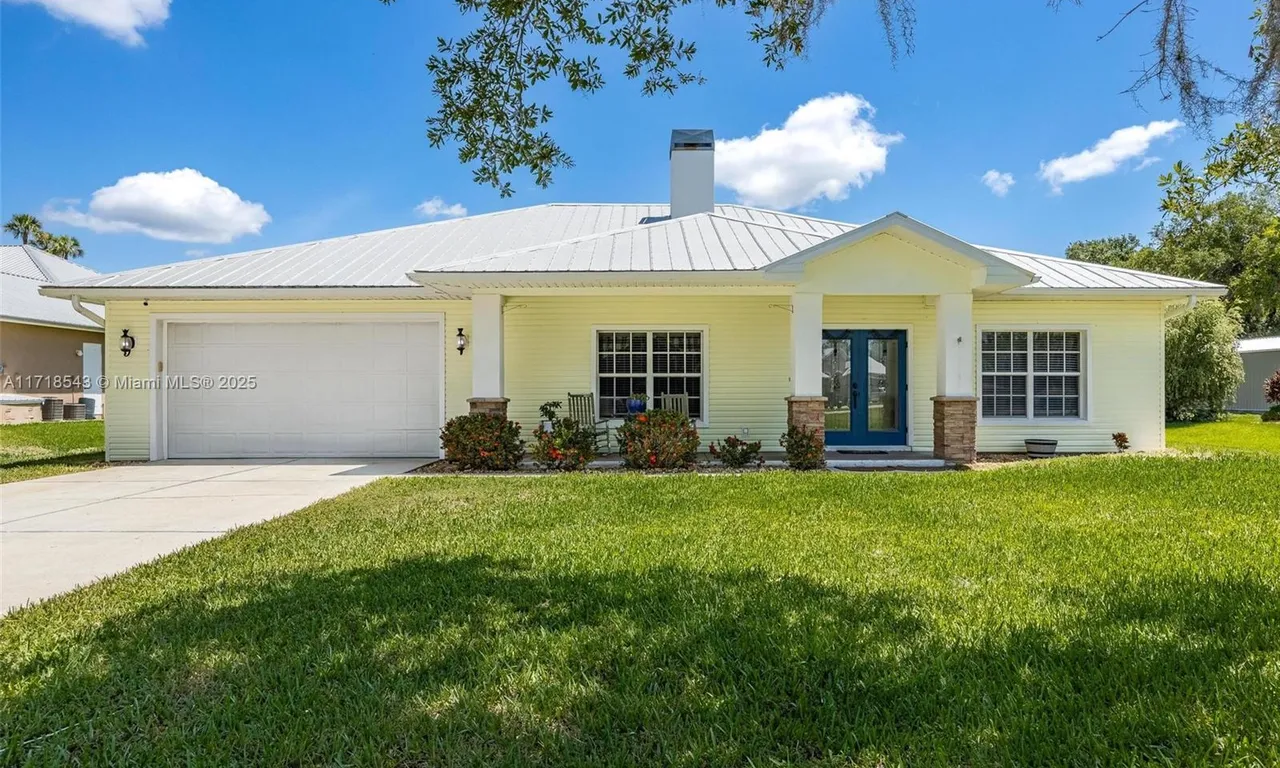 1724 Caloosa Estates Ct, La Belle FL 33935