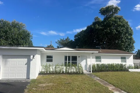 17411 NW 46th Ave, Miami Gardens FL 33055