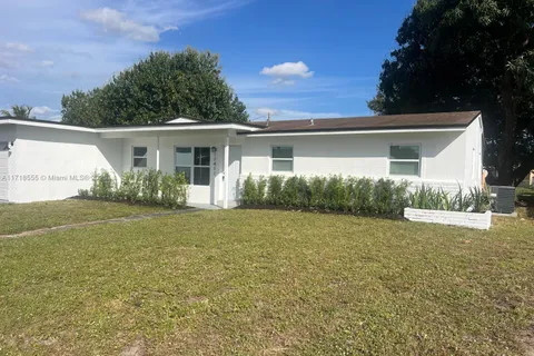 17411 NW 46th Ave, Miami Gardens FL 33055