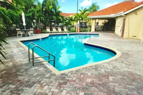 550 NW 82nd Ct # 386, Miami FL 33126