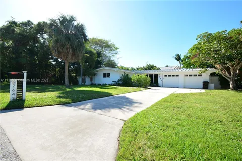 2643 NE 26th Ter, Lighthouse Point FL 33064