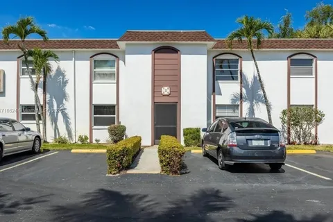 2828 Jackson Street # D3, Fort Myers FL 33901