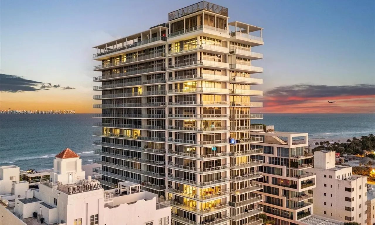 3737 Collins Ave # 804, Miami Beach FL 33140