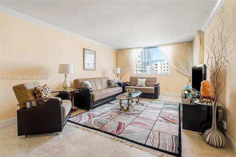 1849 S Ocean Dr # 905, Hallandale Beach FL 33009