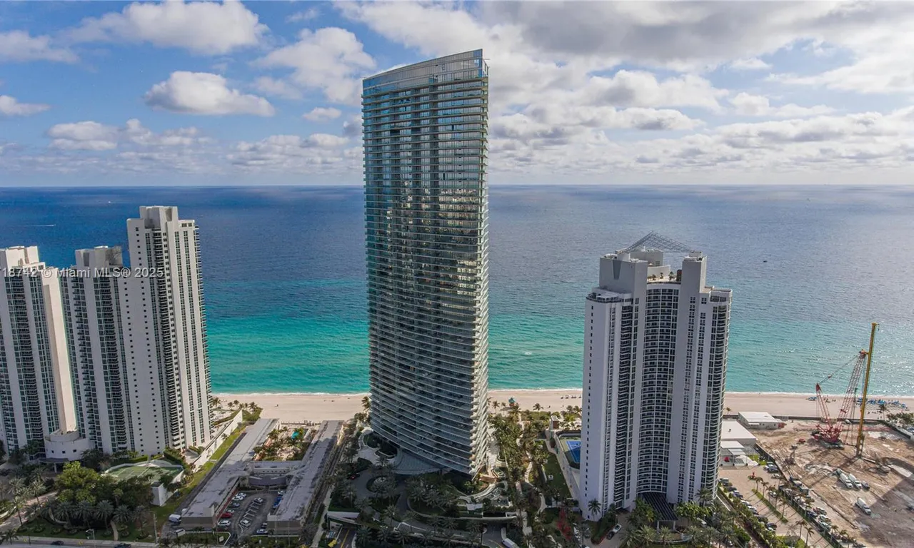 18975 Collins Ave # 305, Sunny Isles Beach FL 33160