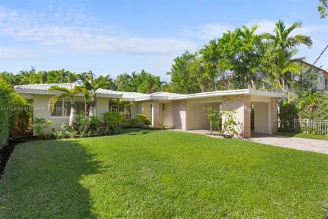 6140 Pine Tree Drive, Miami Beach FL 33140