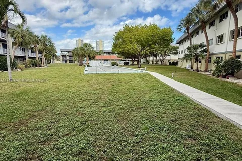 300 Layne Blvd # 110, Hallandale Beach FL 33009